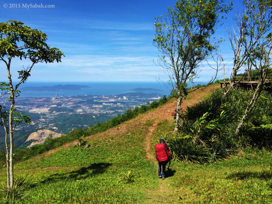 Paragliding at Kokol Hill (Kota Kinabalu City) - MySabah.com