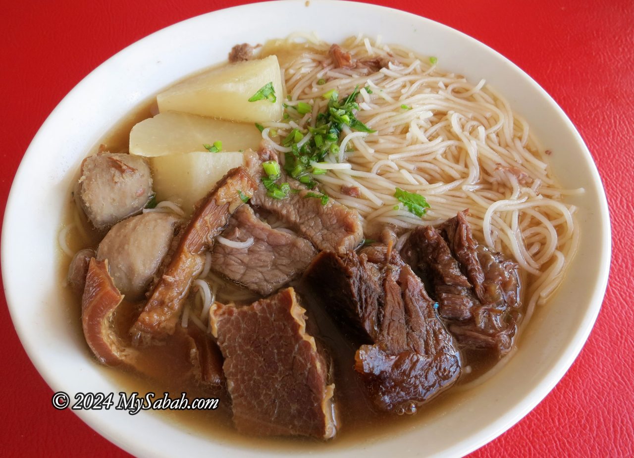 Ngiu Chap (Beef Noodle) of Kah Hiong Ngiu Chap (家乡牛什)